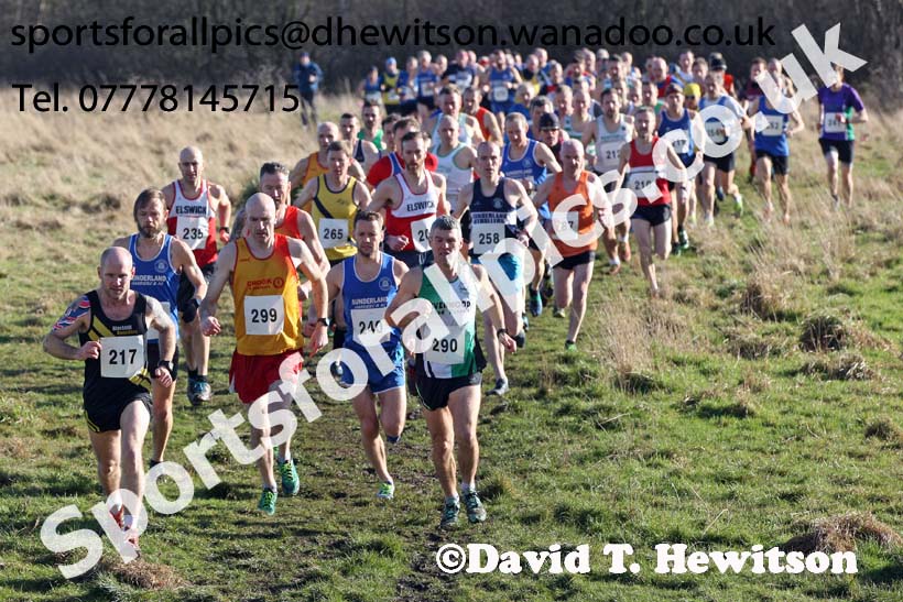Mens masters 35s to 64s North Eastern Masters, Wallsend. Photo: David T. Hewitson/Sports for All Pics